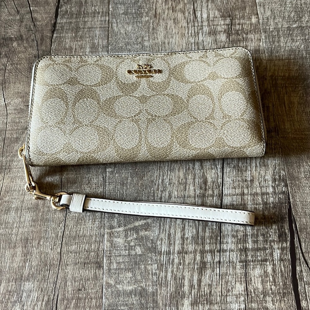 Coach wallet/wristlet